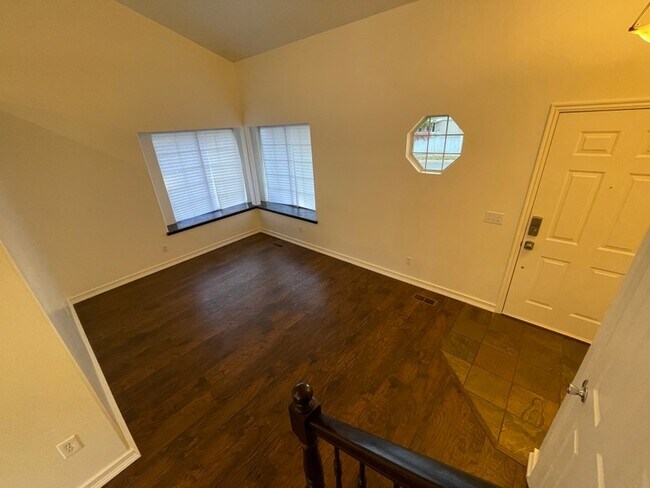 Foto del edificio - 8039 Old Dairy Rd