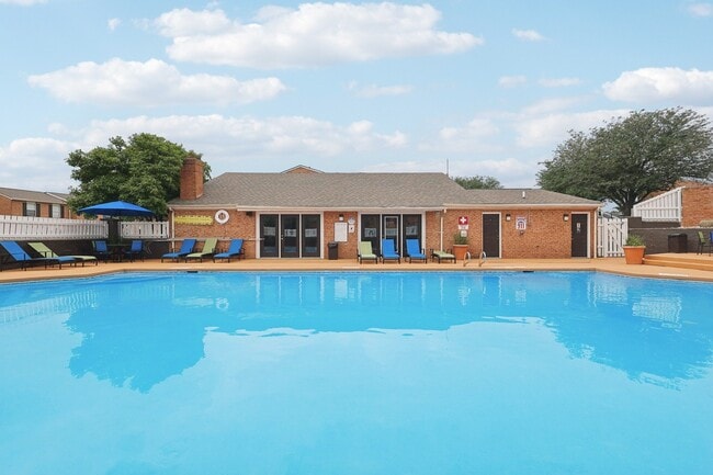 Building Photo - Wellington Place