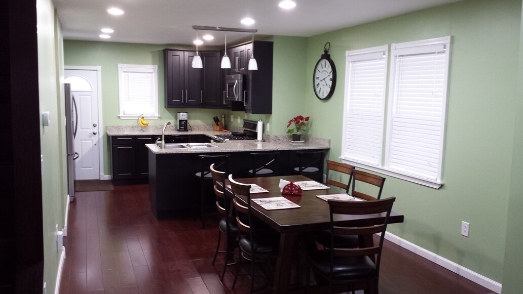 Kitchen and Dining room 1st floor - 4020 Murray Ave