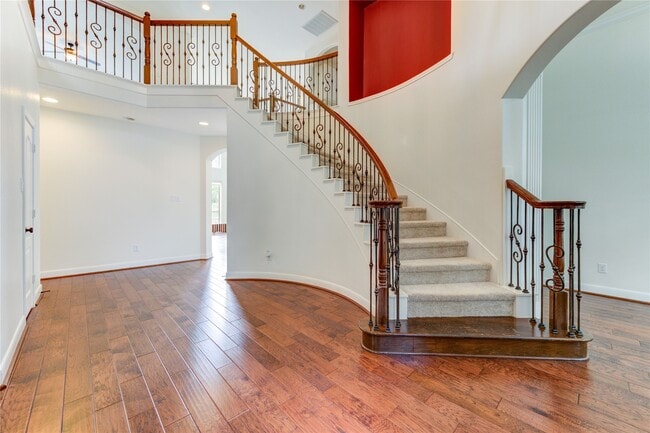 Building Photo - 1335 Altavilla Ln