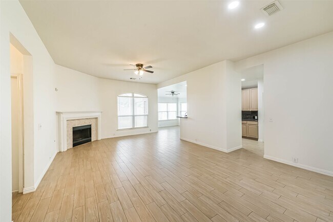 Building Photo - 2122 Louetta Spring Dr