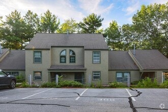 Building Photo - 1465 Hooksett Rd