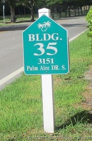 Building Photo - 3151 S Palm Aire Dr