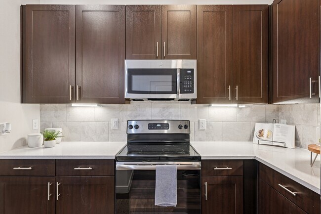 Building Photo - Reserve at Spring Creek