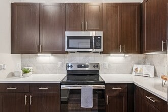 Building Photo - Reserve at Spring Creek