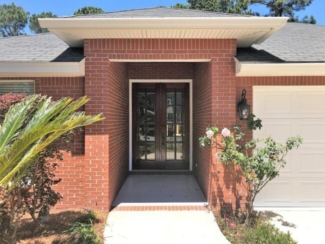 Building Photo - 279 Rivercrest Cir