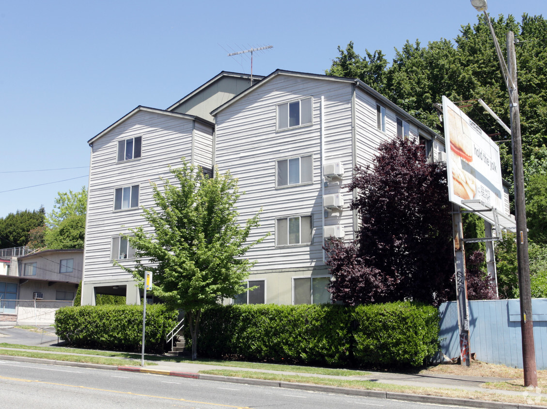 Building Photo - Laurel Apartments