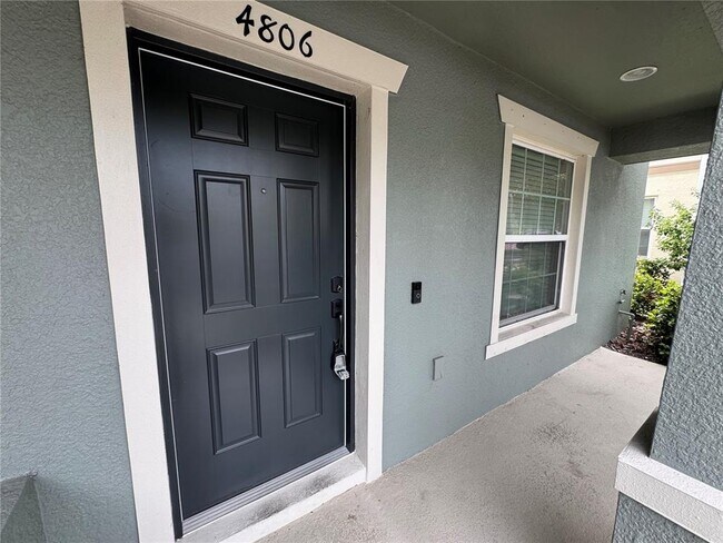 Building Photo - 4806 Chatterton Way