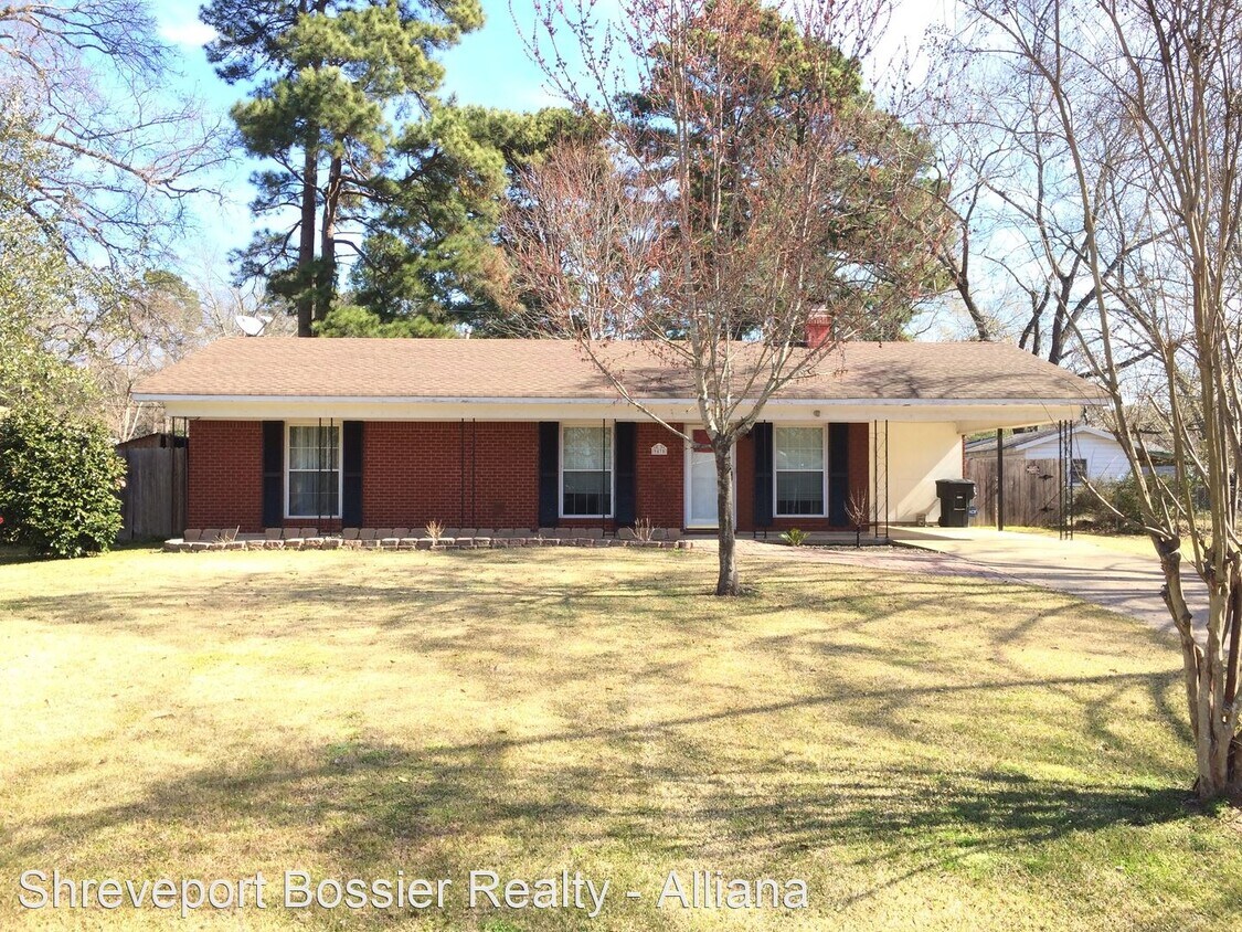 2 br, 1 bath House 9475 Kroetz Drive House Rental in Shreveport, LA