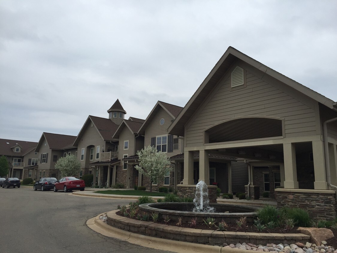 637 N Pleasant View Rd, Middleton, WI 53562 Apartments in Middleton