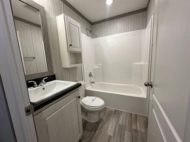 Building Photo - 195 Colorado St