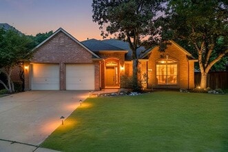 Building Photo - 3002 Chukar Dr