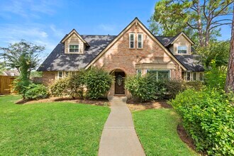 Building Photo - 8318 Everleaf Dr
