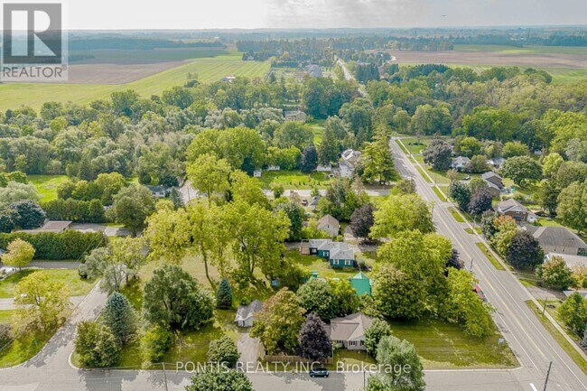 Photo du bâtiment - 738 Mt Pleasant Rd