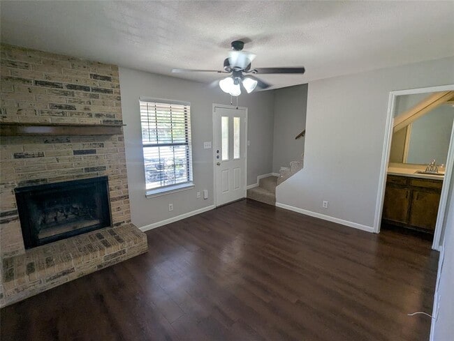 Foto del edificio - 7800 Northcrest Blvd