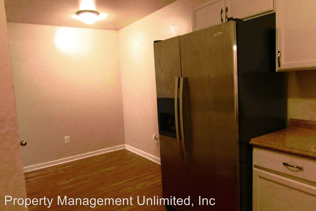 Foto del edificio - 5889 Lone Oak Dr SW