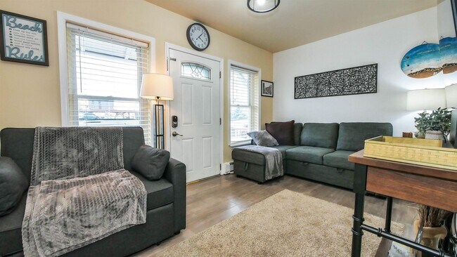 Foto del edificio - 7 Metropolitan Ave