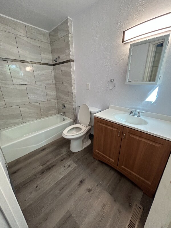 Foto del edificio - 221 9th Ave S