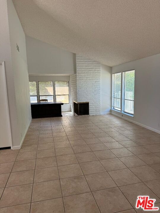 Foto del edificio - 40353 Sugar Bush Ct