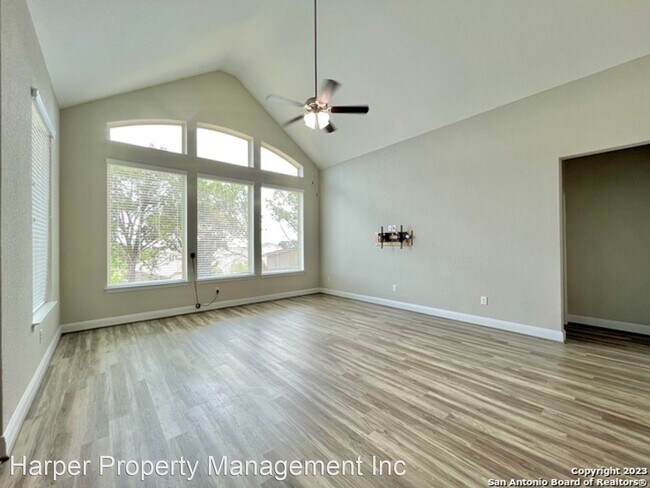 Building Photo - 3 br, 2.5 bath House - 11514 Escobar Rd