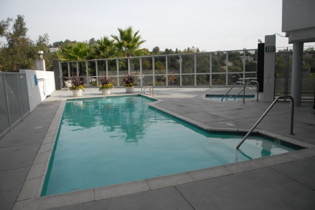 Foto principal - 171 N Church Ln