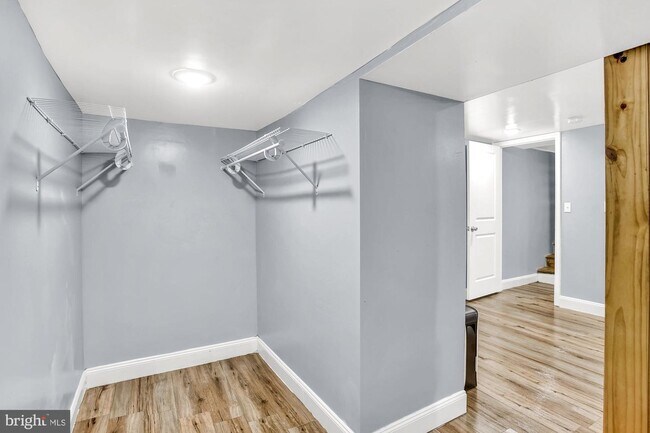 Foto del edificio - 1531 W Butler St