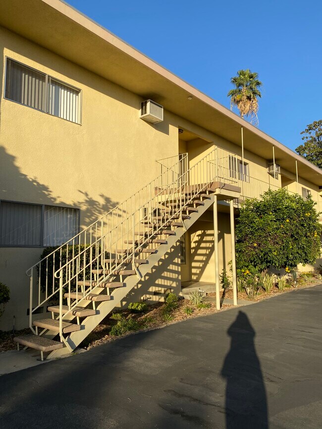 Foto del edificio - 125 N Myrtle Ave