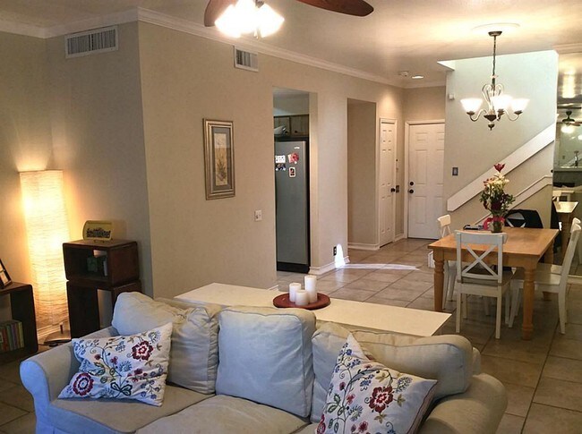 Foto del edificio - 11731 Lakeside Place Dr