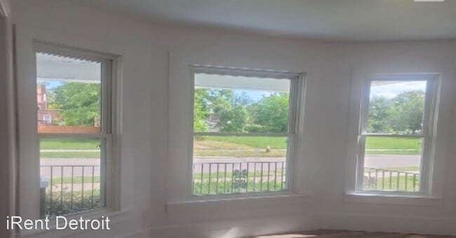 Foto del edificio - 4 br, 1 bath House - 5469 Seneca