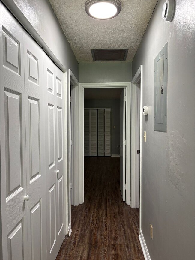 Foto del edificio - Large 2BED/2BA Townhome