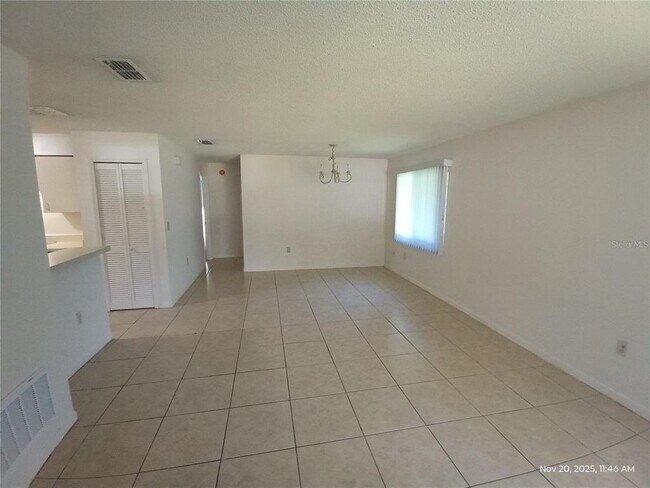 Foto del edificio - 408 E Warren Ave