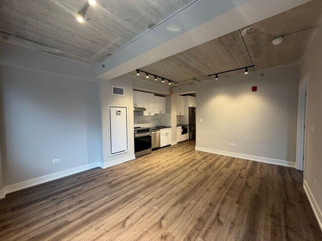 Foto del edificio - 952 W Carmen Ave