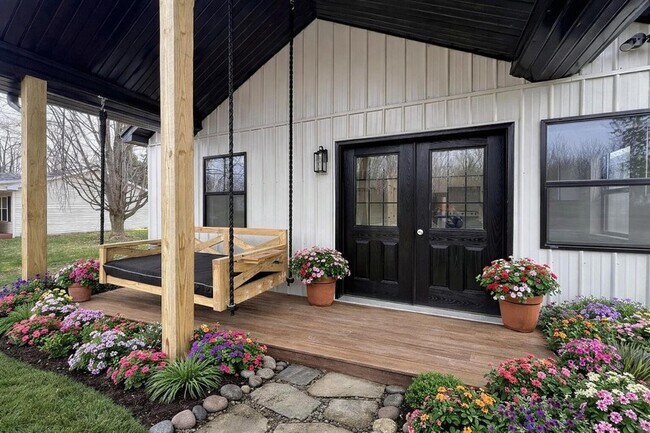 Foto del edificio - 7127 Grand River Ave