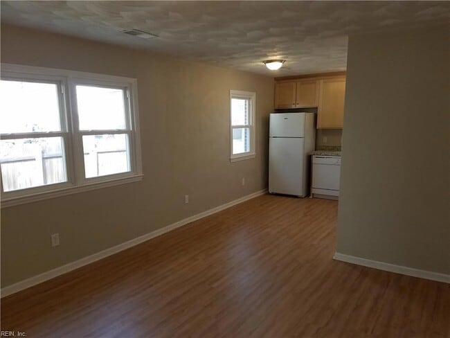 Building Photo - 8021 Ransom Rd
