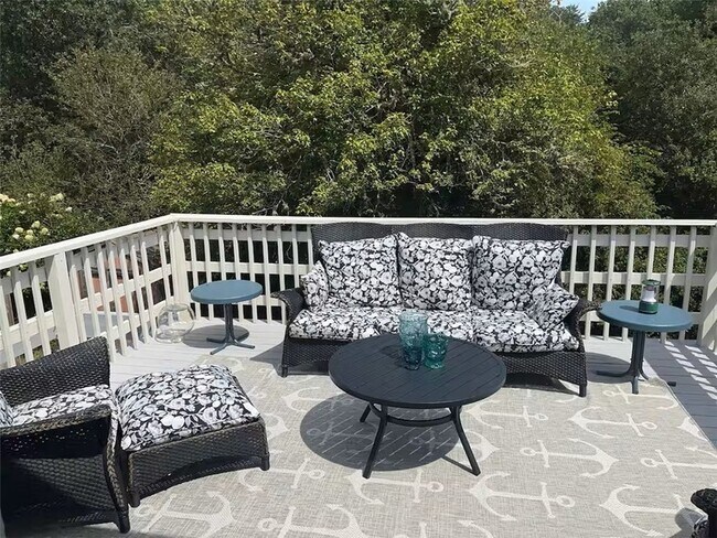 Photo - 16 Pleasant View Dr House