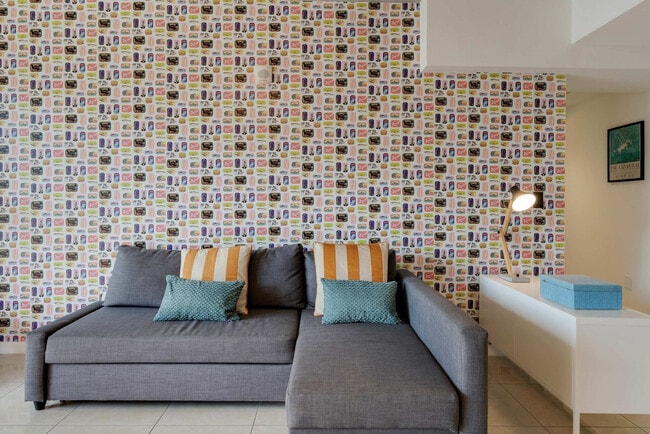 Building Photo - 3250 NE 1st Ave