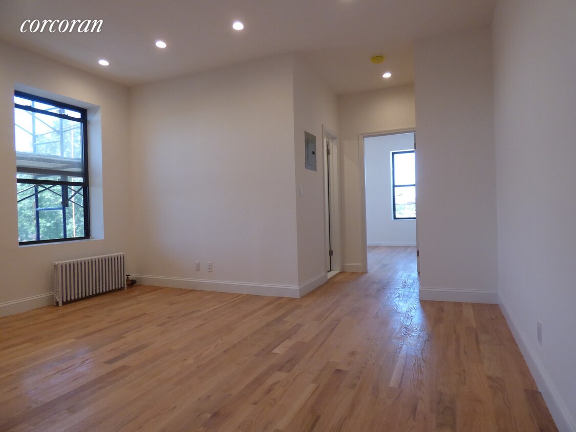 Foto principal - 40-41-41 190th St