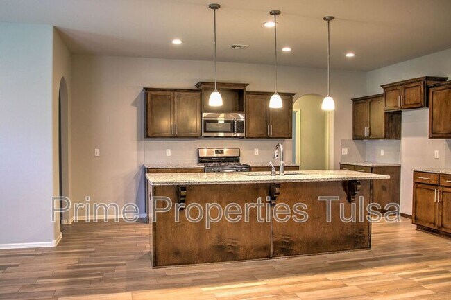 Foto del edificio - 3208 W Fredericksburg St