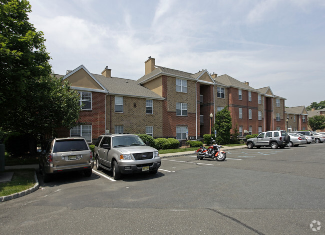 Building Photo - Franklin Village