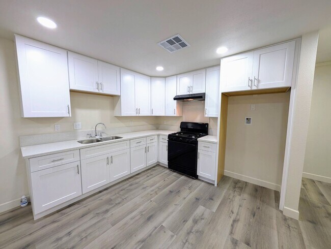 Foto del edificio - 1401 N Pennsylvania Ave