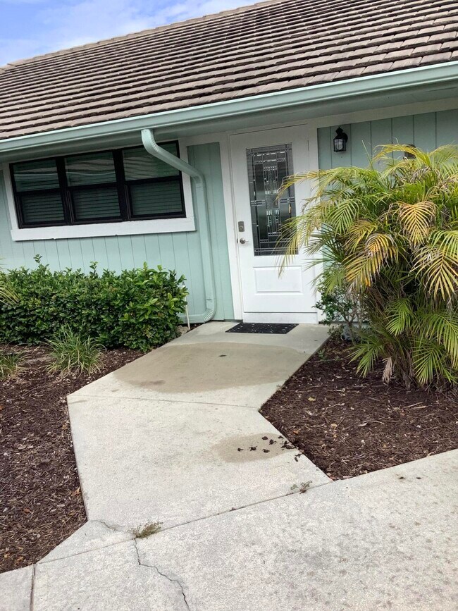 Foto del edificio - 1127 E Seminole Ave