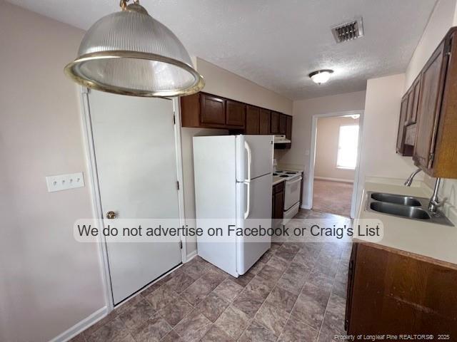 Foto del edificio - 7245 Shady Grove Ln