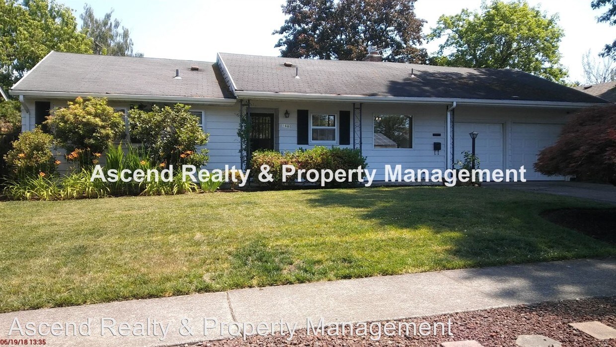 Foto principal - 3 br, 2 bath House - 1680 SW Wynwood Ave