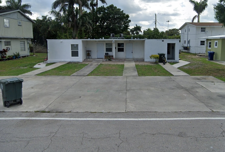 Building Photo - 316 NW Avenue F