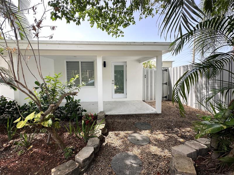 Foto principal - 2201 NE 9th Ave