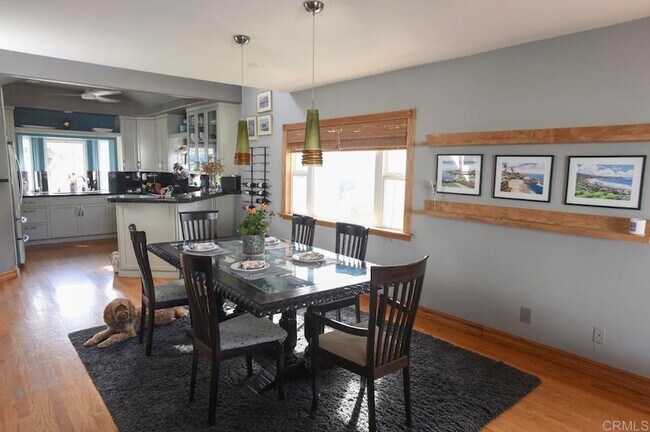 Foto del edificio - 5618 Bellevue Ave