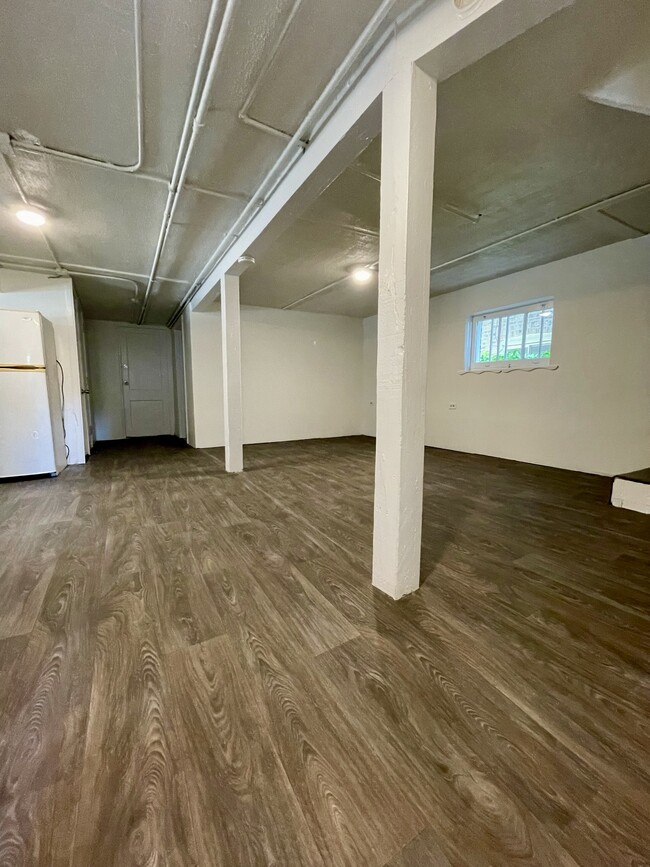 Foto del edificio - 3431 N Lowell Ave