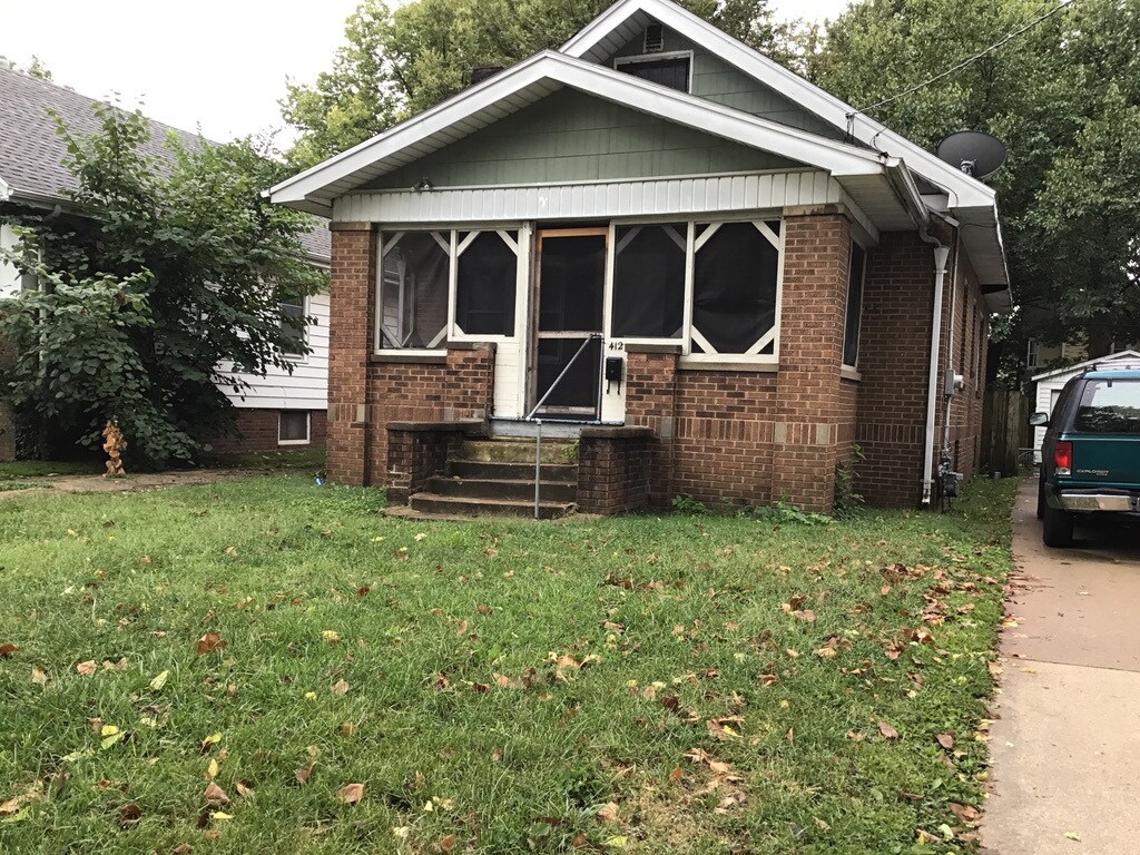412 E Republic St, Peoria, IL 61603 House Rental in Peoria, IL
