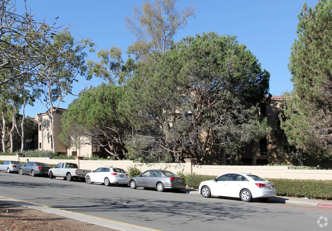 Foto del edificio - La Jolla del Sol Apartments