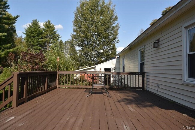 Foto del edificio - 965 West St